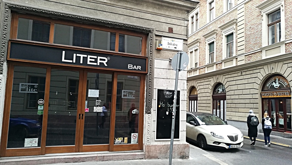 Kazinczy utca, Budapest - Liter bar, vajon visszatér még - Kocsmaturista