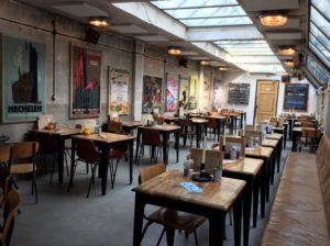 A Van Mechelen beső terme Amszterdamban - Kocsmaturista