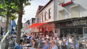 A heerleni főtér - Kocsmaturista