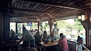 Saloon pizzéria és söröző - Kocsmaturista