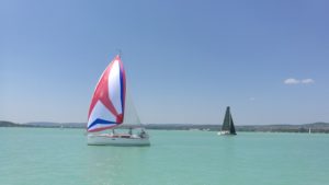 Vitorlások Balatonfürednél - Kocsmaturista