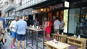 Sörkorcsolyaverseny a Kishusomban - Kocsmaturista