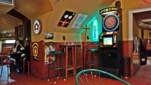 Zuglói kocsmák - Dózsa Söröző és Borozó darts és egyéb gépek - Kocsmaturista