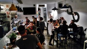 Molfetta kocsmái és városi legendái - Beer Condicio hajnali egykor - Kocsmaturista