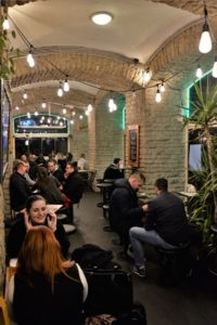 Mesél a Kocsmamester - Zöld Kancsó - Terasz - Kocsamturista