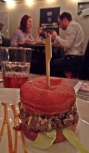 Aranyérmes Sörvacsora - FŰTŐHÁZ SÖRFŐZDE - Sophie & Ben Bistro - O My Nuts Burger - Kocsmaturista