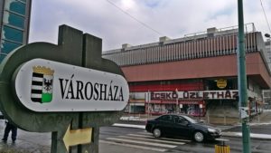 Salgótarján kocsmái és 4 Birtok - Városháza felirat